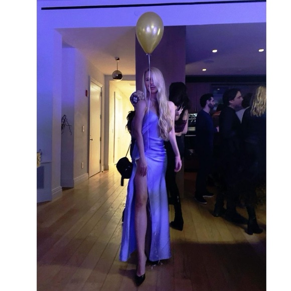 Meet the Posher - Picture 6 of 6